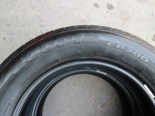 ยาง Bridgstone 215-60-16 ปี 15 รุ่น Ecopla ครบชุด 4 เส้น 4500 ไม่ควรพลาด สภาพสวยๆไม่บวมดอกยางเหลือเยอะวิ่งใด้อีกนานค่ะ