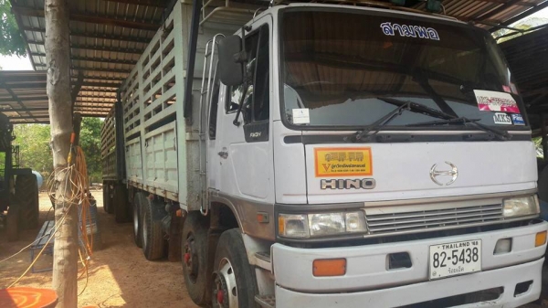 ขายรถดั้ม2เพลา เครื่อง260เทอร์โบอินเตอร์ EP100 แคชซีFM227 ช่วงล่างใหญ่ วางหัวไฮเทค ลงเล่มแล้ว แอร์เย็น เอกสารพร้อมโอน สนใจโทร 090-8588220คุณนะ 093-3258446คุณบิว หรือเข้าดูสินค้าอื่นๆได้ที่ www.truck.in.th/498 หรือเพจFacebook ณรงค์ ซื้อขายรถมือสอง (เว็บไซต