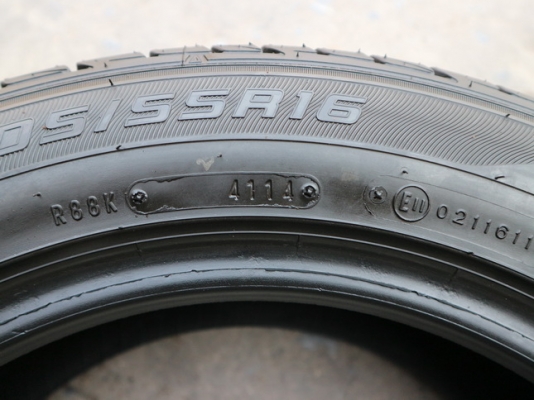 ยาง DUNLOP 205-55-16 ปี 14 2 เส้น 1800 สภาพสวยๆดอกยางนิ่มๆไม่มีปะไม่บวมเอาไปวิ่งกันยาวๆราคาเบาๆค่ะ