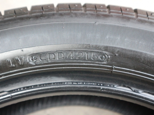 ยาง Bridgstone 195-50-16 ปี 15 ครบชุด 4 เส้น 4000 สภาพสวยๆดอกยางนิ่มๆไม่บวมเอาไปวิ่งกันยาวๆราคาเบาๆค่ะ