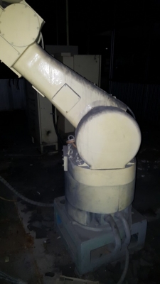 โรบอตพ่นสีมี 4 ชุดราคาชุดละ 20,000 บาท