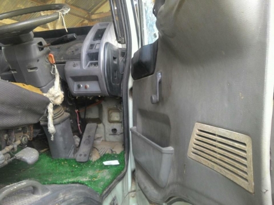 ขายรถ6ล้อ ยาว7.20เมตร FF3H เครื่อง195แรง ห้างแท้ ยาง900ขอบ20 รถสวยสภาพดี เอกสารพร้อมโอน สนใจโทร 090-8588220คุณนะ 093-3258446คุณบิว หรือเข้าดูสินค้าอื่นๆได้ที่ www.truck.in.th/498 หรือเพจFacebook ณรงค์ ซื้อขายรถมือสอง (เว็บไซต์ส่วนตัว) หรือFacebook คุณนะ ร