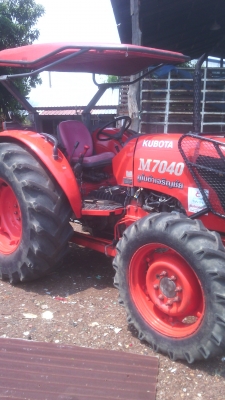 รถไถคูโบต้าM7040