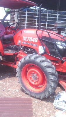 รถไถคูโบต้าM7040