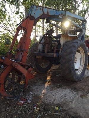 ขายรถคีบราคาถูก