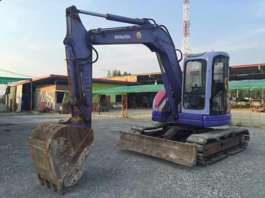 ขายแบคโฮโคมัสสุPC75US นำเข้าญี่ปุ่นไม่เคยใช้งานในไทย มีเอกสารพร้อม แทร็กโซ่เหล็กหุ้มยาง บูมตรง มีลายกระแทก แอร์เย็น ปั้มนิ้วแรงดี สภาพพร้อมใช้งาน