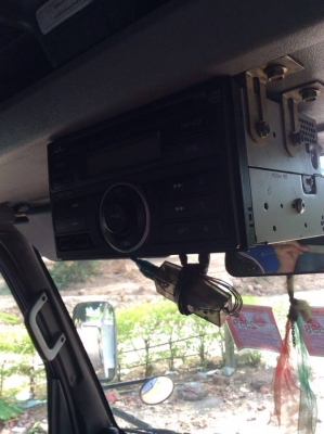 ขายรถ Isuzu 6 ล้อสภาพเทพ 130 แรงม้า แอร์เย็น รถห้าง มีคอกให้ด้วย