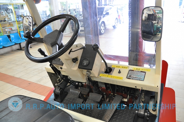 ขายรถโฟล์คลิฟท์มือสอง NISSAN รุ่น H01-001314 ราคา175,000 บาทนำเข้าจากประเทศญี่ปุ่น 100\% ไม่เคยใช้งานในประเทศไทย