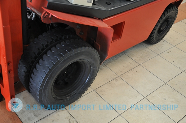 ขายรถโฟล์คลิฟท์มือสอง NISSAN รุ่น H01-001314 ราคา175,000 บาทนำเข้าจากประเทศญี่ปุ่น 100\% ไม่เคยใช้งานในประเทศไทย