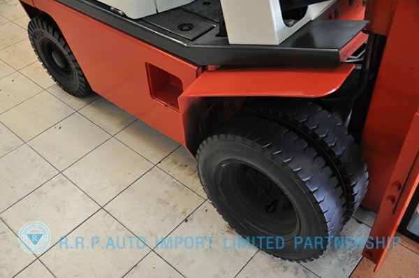 ขายรถโฟล์คลิฟท์มือสอง NISSAN รุ่น H01-001314 ราคา175,000 บาทนำเข้าจากประเทศญี่ปุ่น 100\% ไม่เคยใช้งานในประเทศไทย