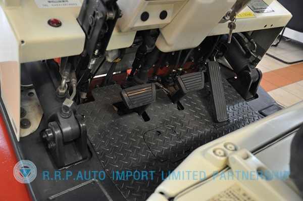 ขายรถโฟล์คลิฟท์มือสอง NISSAN รุ่น H01-001314 ราคา175,000 บาทนำเข้าจากประเทศญี่ปุ่น 100\% ไม่เคยใช้งานในประเทศไทย