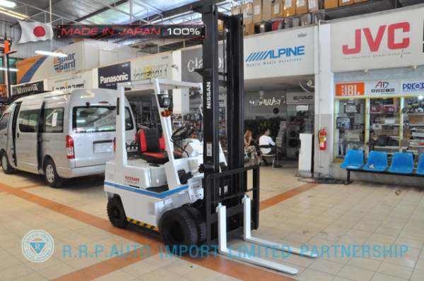 ขายรถโฟล์คลิฟท์มือสอง NISSAN รุ่น H01-001314 ราคา175,000 บาทนำเข้าจากประเทศญี่ปุ่น 100\% ไม่เคยใช้งานในประเทศไทย