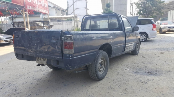 ISUZU SPARK EX 2.5 1996 ISUZU SPARK EX 2.5 1996