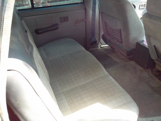 mazada b2200 ปี89 ตัว4ประตู mazada b2200 ปี89 ตัว4ประตู