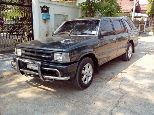 mazada b2200 ปี89 ตัว4ประตู