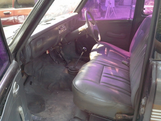 mazda 1300 แค๊ปเล็ก 4เกียร์ ปี90