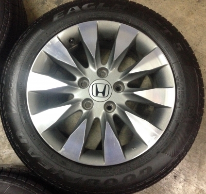 แม็ก Honda Civic พร้อมยาง 205-55-16 แม็ก Honda Civic พร้อมยาง 205-55-16