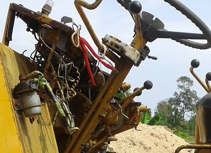 **290,000 บ.ต่อรอง/// รถตักล้อยาง JH30B เอวแข็ง ขยายบุ้งกี๋ ต่อแขน ครบ พร้อมใช้ เครื่อง/ปั้ม เดิม เก่านอก ใช้งานมาประมาณปีกว่า สวยเดิม สัญญาซื้อขาย **ขาย KOMATSU JH30B รถตักล้อยาง เอวแข็ง ต่อแขน ขยายบุ้งกี๋แล้ว สภาพพร้อมใช้งาน บอดี้สวย เอกสารสัญญาซื้อขาย