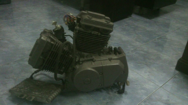 ขายด่วนๆ เครื่องรถจักรยานยนต์ 250 cc. (hyosung GV250.cc. Made in Korea)