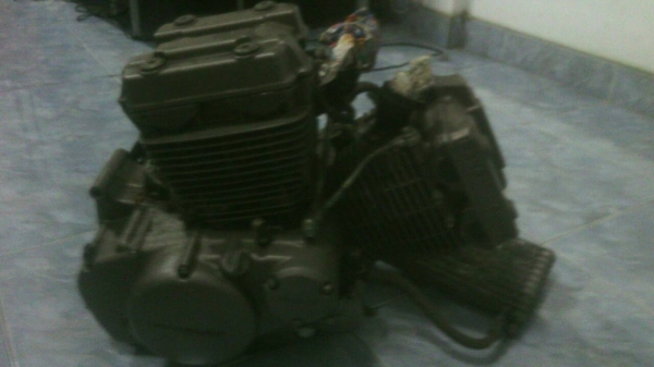 ขายด่วนๆ เครื่องรถจักรยานยนต์ 250 cc. (hyosung GV250.cc. Made in Korea)