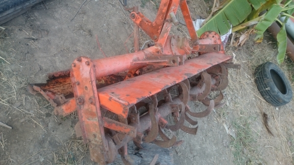 ขายโรตารี่ ใบเคียว ยาว150 ใส่รถ25-30 แรง หัวสวย ใบพอได้ ฝาท้ายไม่สวย ฝาคอบโซ่ต้องปะใหม่ ขายโรตารี่ ใบเคียว ยาว150 ใส่รถ25-30 แรง หัวสวย ใบพอได้ ฝาท้ายไม่สวย ฝาคอบโซ่ต้องปะใหม่