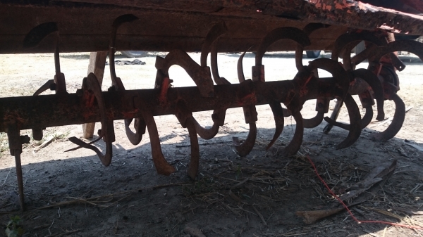 ขายโรตารี่ ใบเคียว ยาว150 ใส่รถ25-30 แรง หัวสวย ใบพอได้ ฝาท้ายไม่สวย ฝาคอบโซ่ต้องปะใหม่ ขายโรตารี่ ใบเคียว ยาว150 ใส่รถ25-30 แรง หัวสวย ใบพอได้ ฝาท้ายไม่สวย ฝาคอบโซ่ต้องปะใหม่