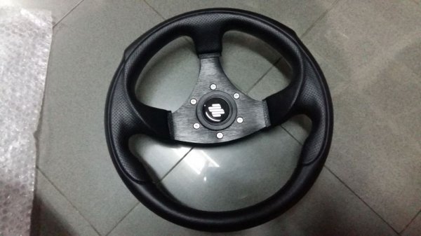 ของเข้ามาครบทุกขนาดแล้วนะคับชุดพวงมาลัยครบชุดตามรูป Made in taiwan