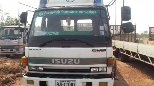 ขาย อิซูซุร็อคกี้ สนใจ โทร 0845481088 ขาย อิซูซุร็อคกี้ สนใจ โทร 0845481088