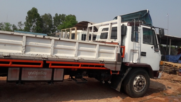 ขาย อิซูซุร็อคกี้ สนใจ โทร 0845481088 ขาย อิซูซุร็อคกี้ สนใจ โทร 0845481088