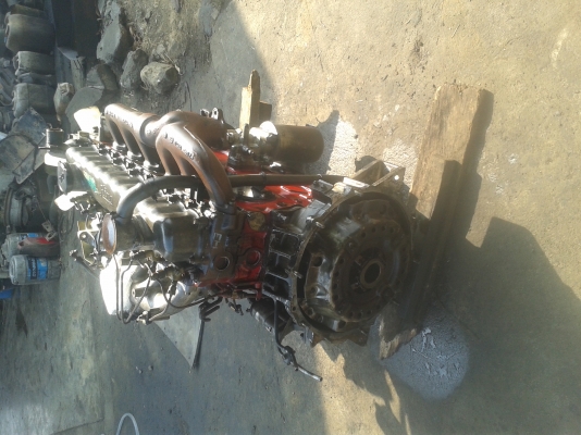 ขายเครื่อง HINO EH 700