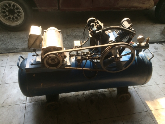 ขายปั้มลม  puma  ถัง  148  ลิตร มอเตอร์  2  แรง