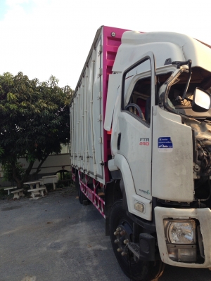 ขาย รถ 6 ล้อใหญ่ ISUZU FTR 240 ปี 56 ยาว 7.2 เมตร