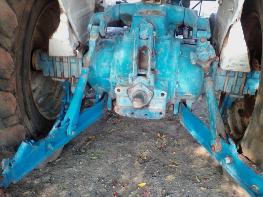 ขายรถไถฟอร์ดตามสภาพใช้งานได้ปกติไม่แพง