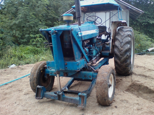 ขายรถไถฟอร์ดตามสภาพใช้งานได้ปกติไม่แพง