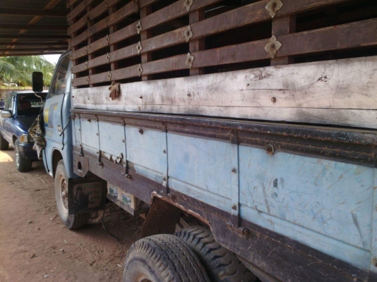 ขายรถ6ล้อ ISUZU TL85แรง เฟืองท้ายใหญ่ รถสภาพพร้อมใช้งาน เอกสารพร้อมโอน สนใจโทร 090-8588220คุณนะ 093-3258446คุณบิว หรือเข้าดูสินค้าอื่นๆได้ที่ www.truck.in.th/498 หรือเพจFacebook ณรงค์ ซื้อขายรถมือสอง (เว็บไซต์ส่วนตัว) หรือFacebook คุณนะ รถบรรทุก