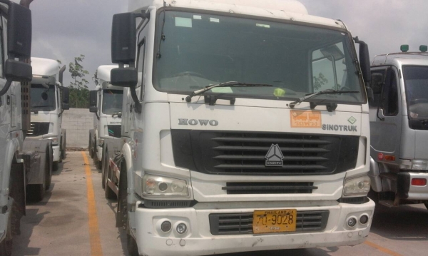 ขายถูกรถหัวลาก HOWO SINOTRUK 350 แรงปี54-55 มี 7 หัวสวยๆพร้อมใช้ ขายถูกรถหัวลาก HOWO SINOTRUK 350 แรงปี54-55 มี 7 หัวสวยๆพร้อมใช้