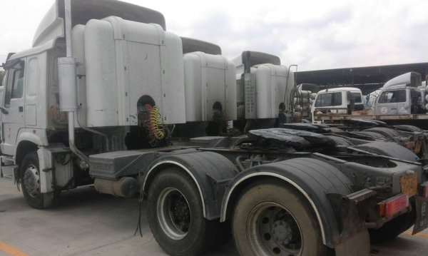 ขายถูกรถหัวลาก HOWO SINOTRUK 350 แรงปี54-55 มี 7 หัวสวยๆพร้อมใช้ ขายถูกรถหัวลาก HOWO SINOTRUK 350 แรงปี54-55 มี 7 หัวสวยๆพร้อมใช้