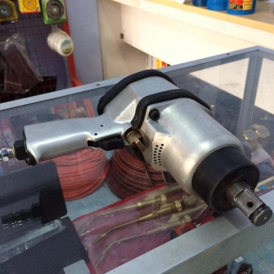 ขายบล็อกลม 6 หุน KUKEN มือสองสภาพดีครับ