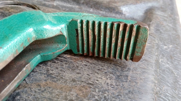 ขายคอม้า SANDVIK BELZER Made in Sweden. ขนาดปากจับ4"มือสอง ขายคอม้า SANDVIK BELZER Made in Sweden. ขนาดปากจับ4"มือสอง