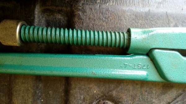 ขายคอม้า SANDVIK BELZER Made in Sweden. ขนาดปากจับ4"มือสอง ขายคอม้า SANDVIK BELZER Made in Sweden. ขนาดปากจับ4"มือสอง