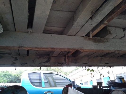 กะบะเหล็กพื้นเป็นไม้ กะบะเหล็กพื้นเป็นไม้