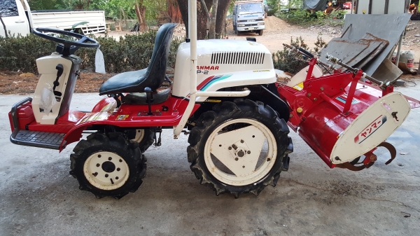 รถพรวนดิน นั่งขับ ขนาดเล็ก ขับ4 ล้อ 4 WD รหัสสินค้า Z ~ 2 รถพรวนดิน นั่งขับ ขนาดเล็ก ขับ4 ล้อ 4 WD รหัสสินค้า Z ~ 2