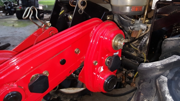 รถพรวนดิน นั่งขับ ขนาดเล็ก ขับ4 ล้อ 4 WD รหัสสินค้า Z ~ 2 รถพรวนดิน นั่งขับ ขนาดเล็ก ขับ4 ล้อ 4 WD รหัสสินค้า Z ~ 2