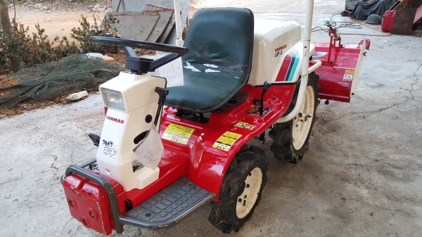 รถพรวนดิน นั่งขับ ขนาดเล็ก ขับ4 ล้อ 4 WD รหัสสินค้า Z ~ 2 รถพรวนดิน นั่งขับ ขนาดเล็ก ขับ4 ล้อ 4 WD รหัสสินค้า Z ~ 2