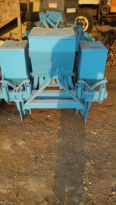 ขายเครื่องหยอดข้าวโพด