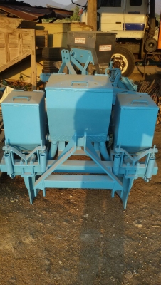 ขายเครื่องหยอดข้าวโพด