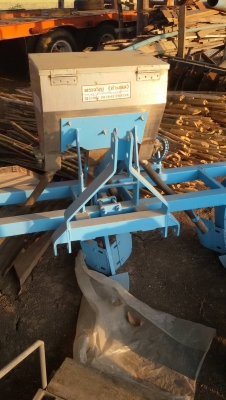 ขายเครื่องหยอดข้าวโพด