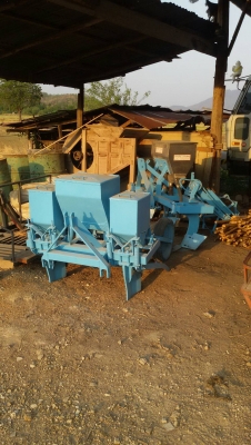 ขายเครื่องหยอดข้าวโพด