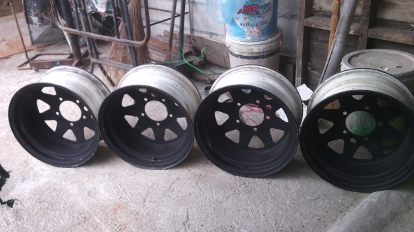 ขายกระทะผ่า5รู คาริเบี้ยน15x8-65  1ชุด