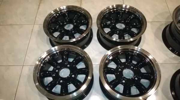 ขายล้อขอบ 13 4รู100 กับ114.3 หลายชุดครับ ขายล้อขอบ 13 4รู100 กับ114.3 หลายชุดครับ